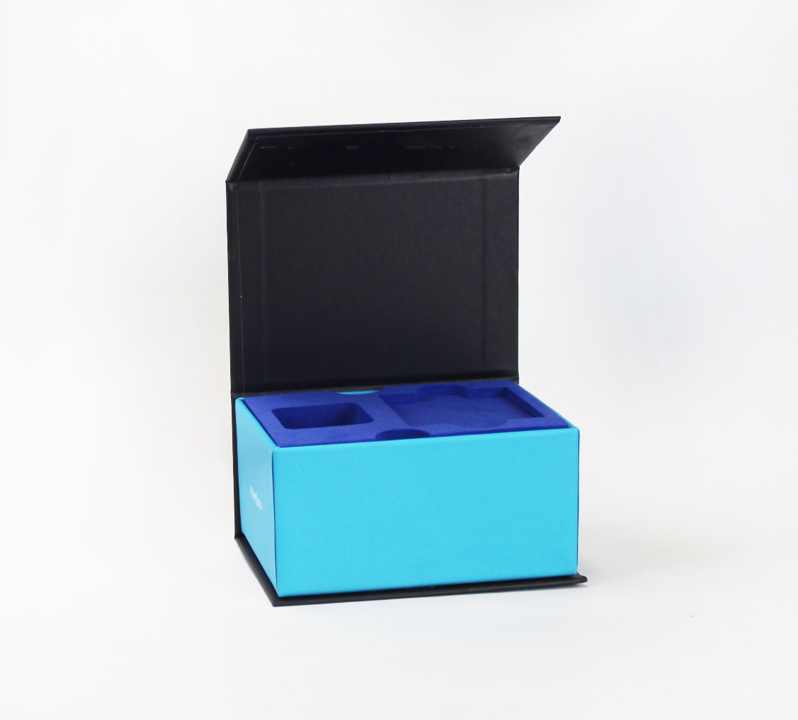 Boîte pliable à fermeture aimantée - Format 11.5 x 8.5 x 5.5 cm